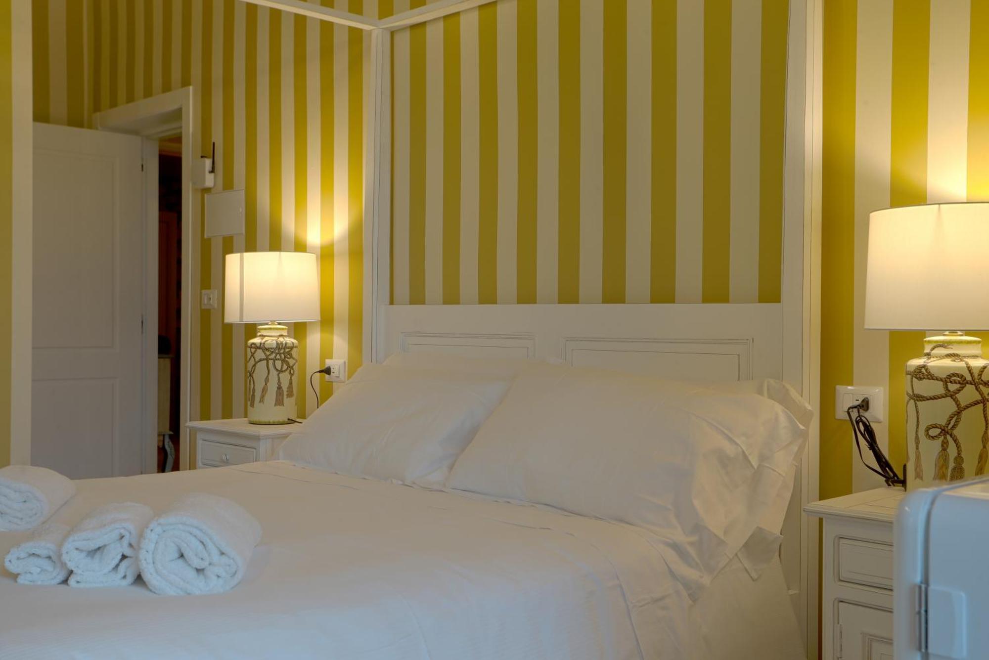 Le Residenze Del Capitano Otel Bari Dış mekan fotoğraf